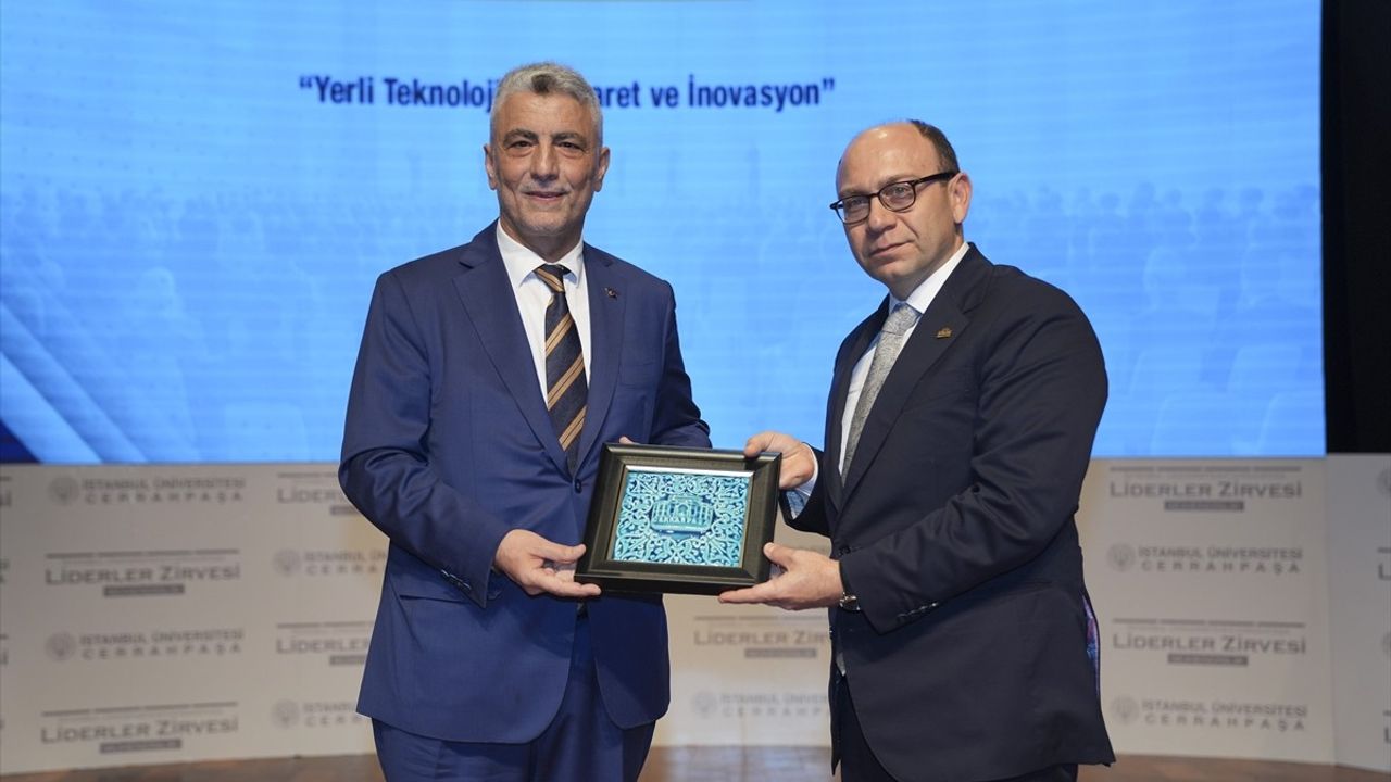 Ticaret Bakanı Bolat: Türkiye'de 83 Bin 600 Yabancı Firma Faaliyet Gösteriyor