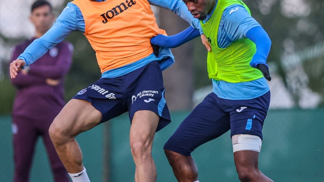 Trabzonspor, Galatasaray Maçına Hazırlıklarını Sürdürüyor