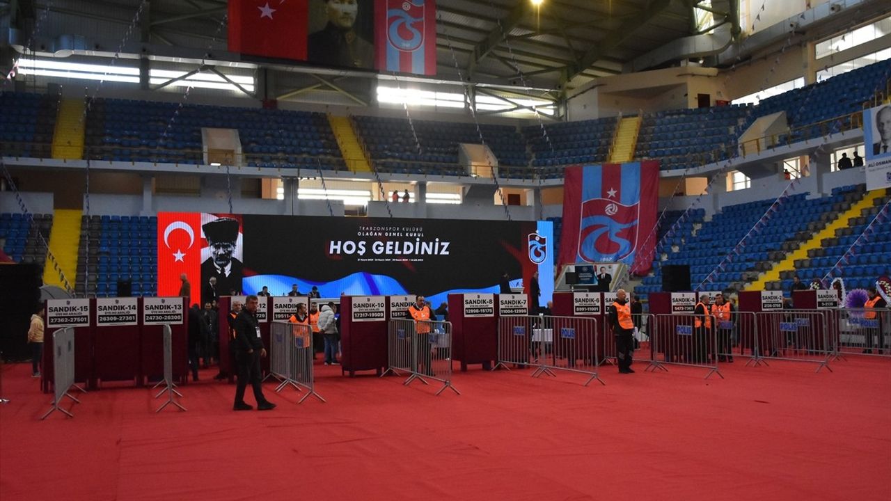 Trabzonspor Olağan Genel Kurulu'nda Oy Verme İşlemleri Başladı