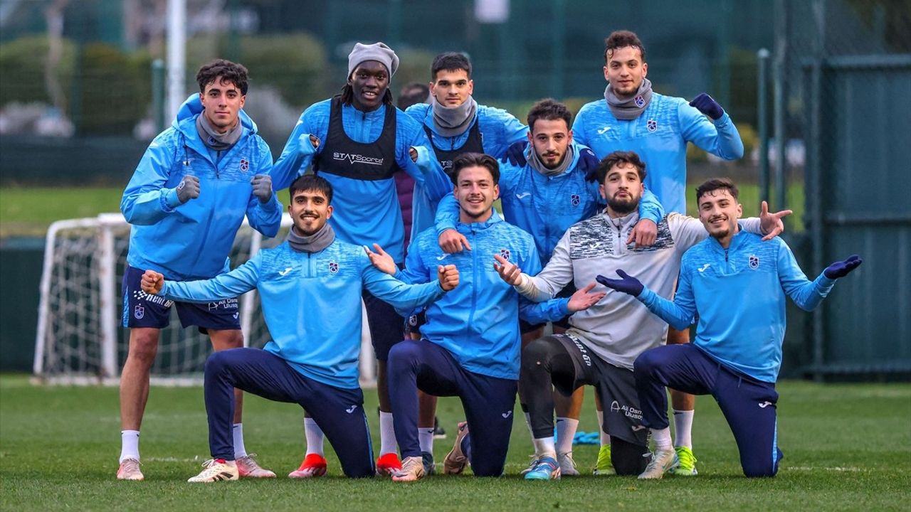 Trabzonspor, Samsunspor Maçı Hazırlıklarını Çift Antrenmanla Sürdürüyor