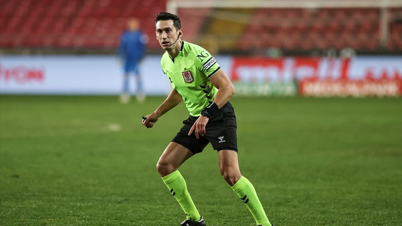 Trendyol Süper Lig'de Atakaş Hatayspor, Adana Demirspor'u 1-0 Önde Tamamladı