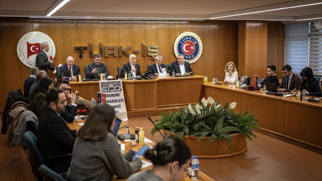 TÜRK-İŞ Başkanı Atalay: Asgari Ücret Enflasyona Sebep Değil