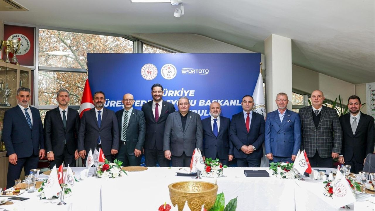 Türkiye Güreş Federasyonu Yeni Yönetimi İlk Toplantısını Gerçekleştirdi