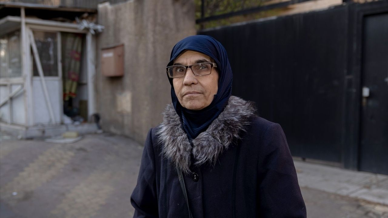 Türkiye'nin Şam Büyükelçiliği 12 Yıl Aradan Sonra Faaliyetlerine Başladı