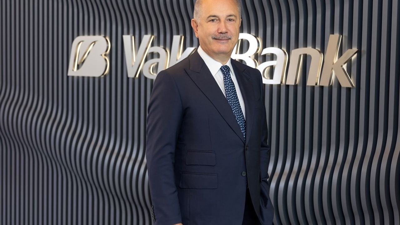 VakıfBank, 2025’te Dijitalleşme ve Sürdürülebilirlikte Öne Çıkmayı Hedefliyor