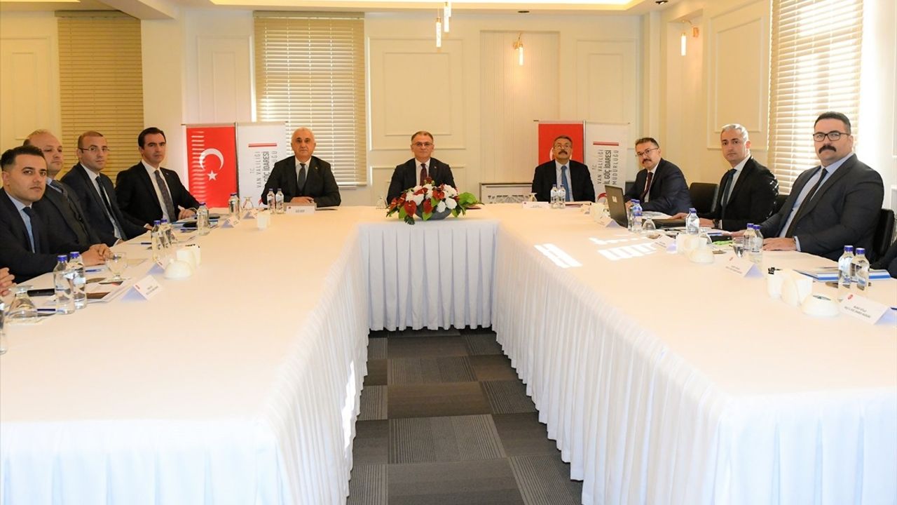 Van'da Düzensiz Göçle Mücadele Koordinasyon Toplantısı Gerçekleştirildi