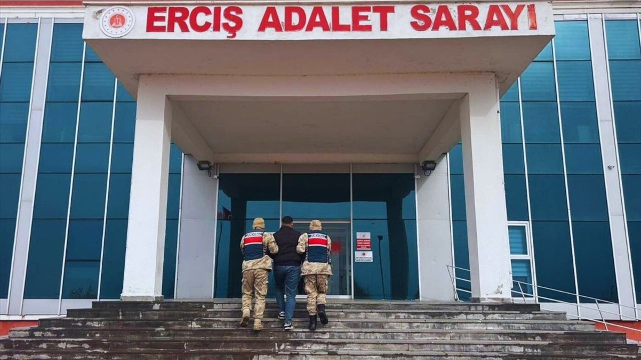 Van'ın Erciş İlçesinde 11 Düzensiz Göçmen Yakalandı