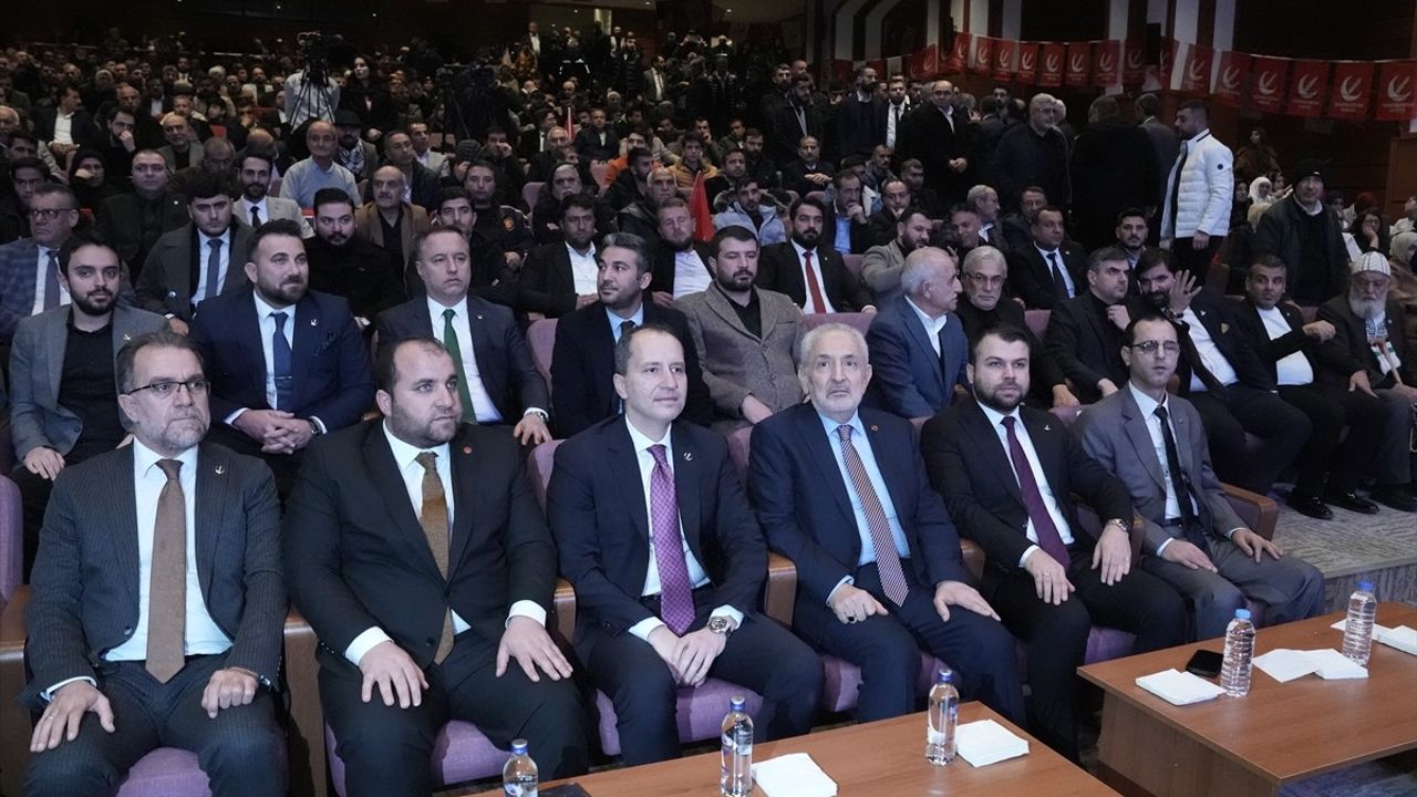 Yeniden Refah Partisi Genel Başkanı Fatih Erbakan Diyarbakır'da Çeşitli Temaslar Gerçekleştirdi