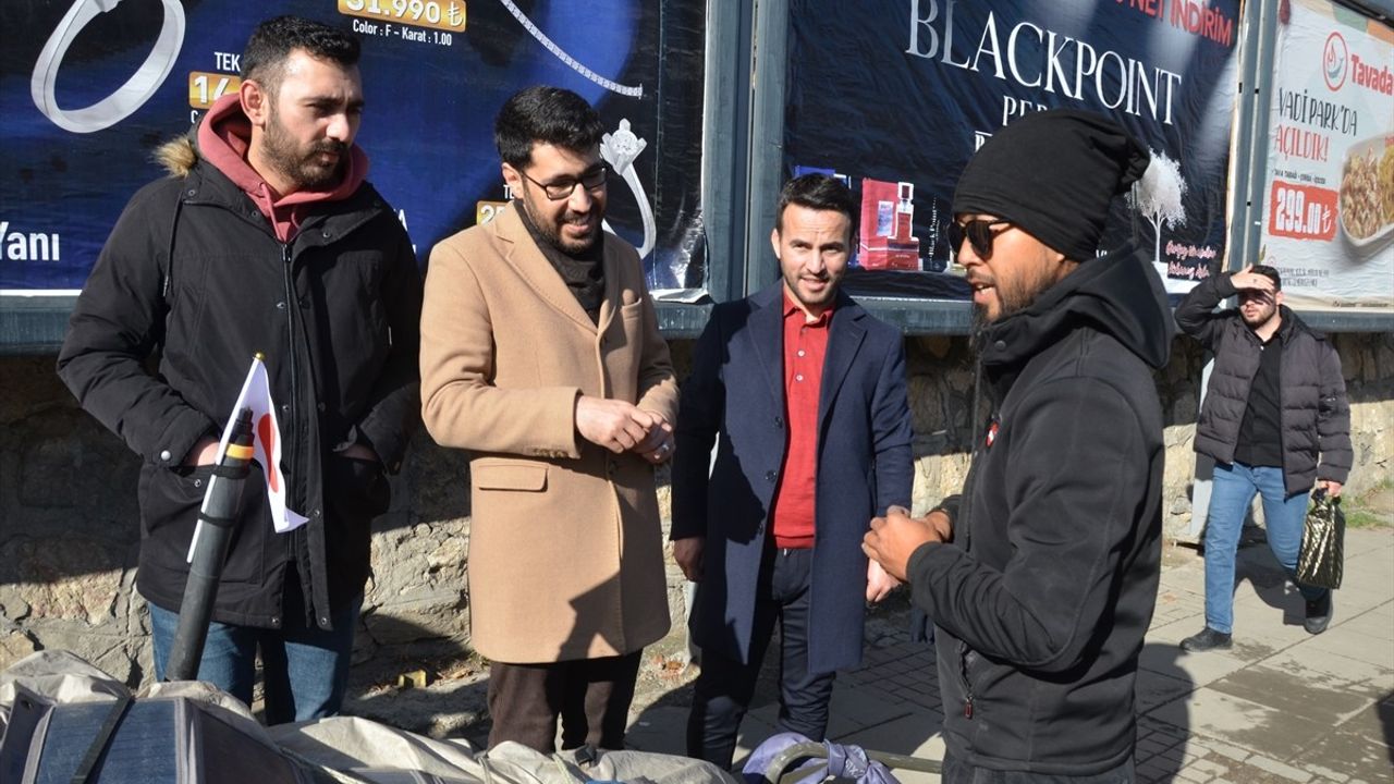 Yürüyerek Dünyayı Gezen Japonyalı Gezgin Kimono Magician, Muş'a Ulaştı