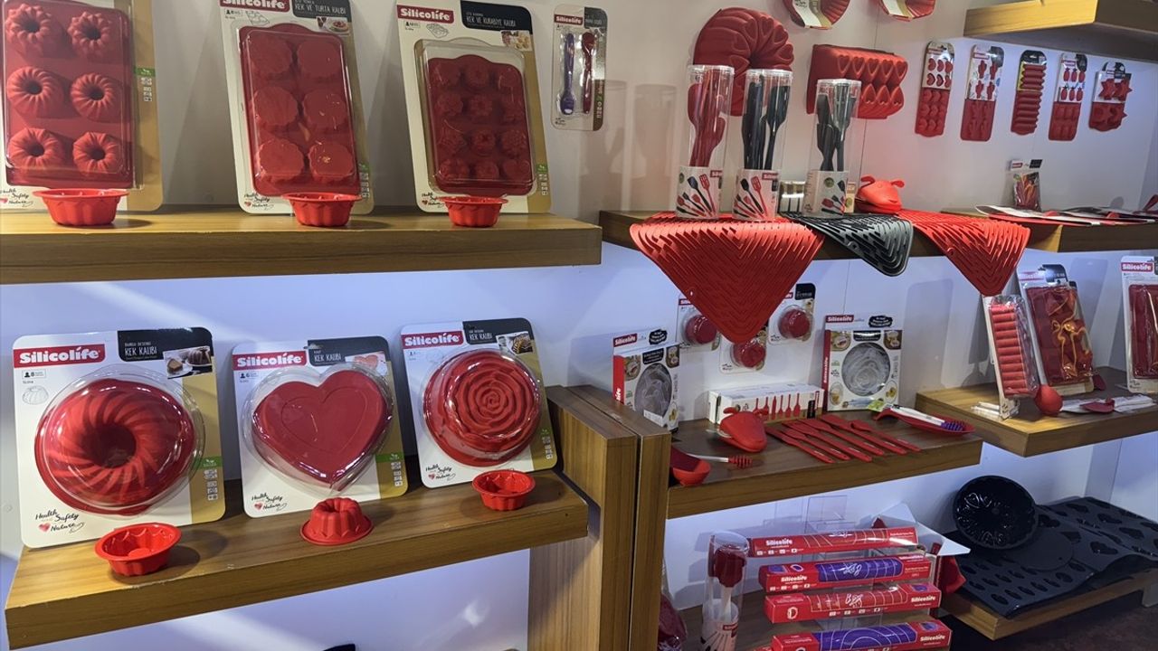 Züccaciye Sektörü Yerli Üreticiler ile Yabancı Alıcıları Antalya'da Bir Araya Getirdi