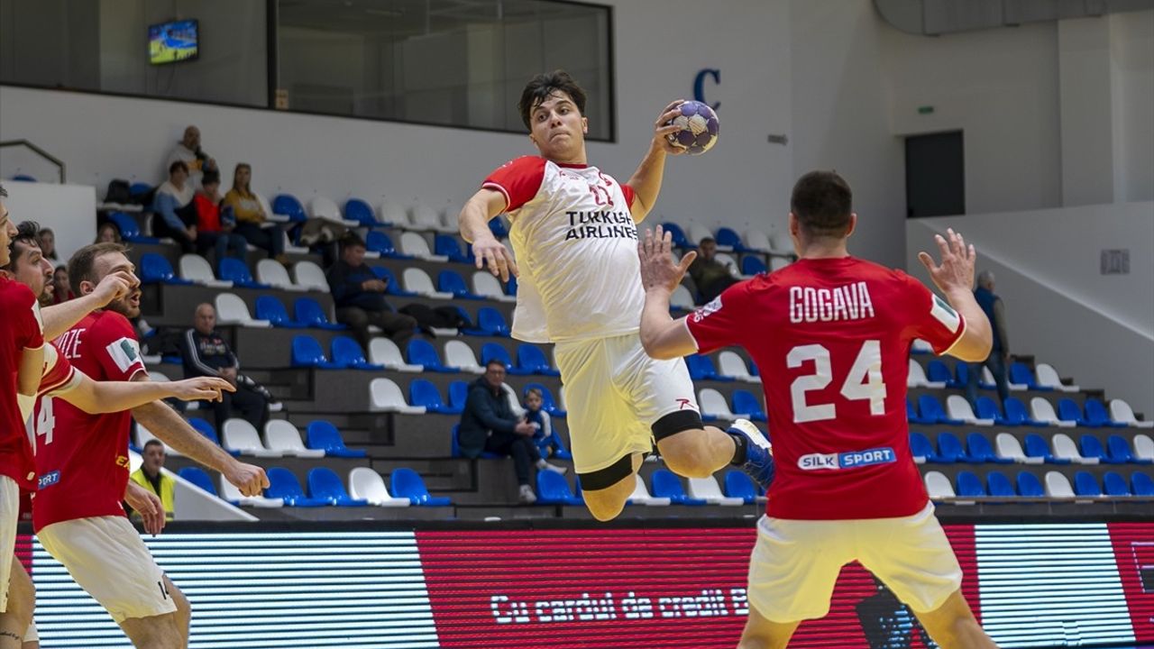 A Milli Hentbol Takımı Uluslararası Karpat Turnuvası'nda Gürcistan'a Yenildi