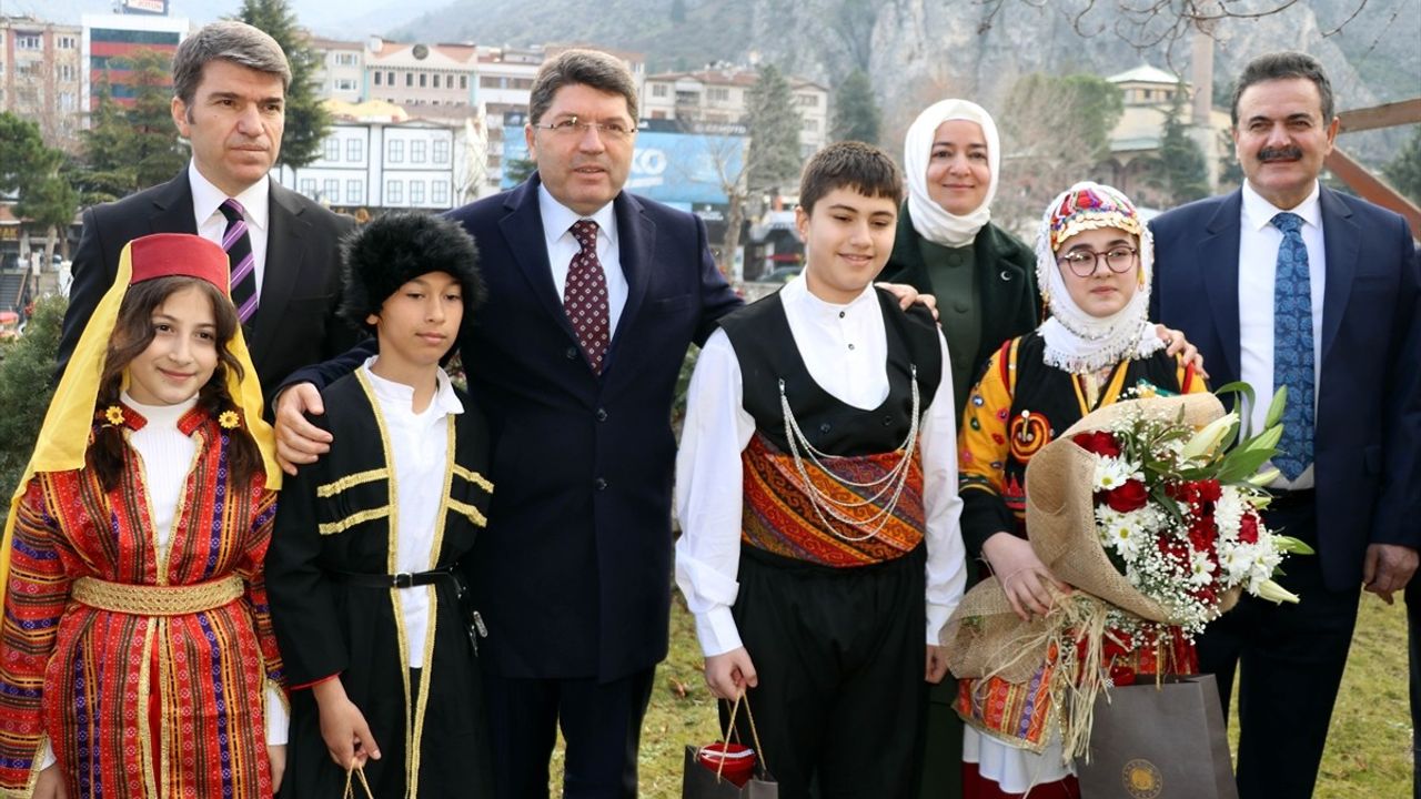 Adalet Bakanı Tunç, Amasya'da Resmi Ziyaretlerde Bulundu