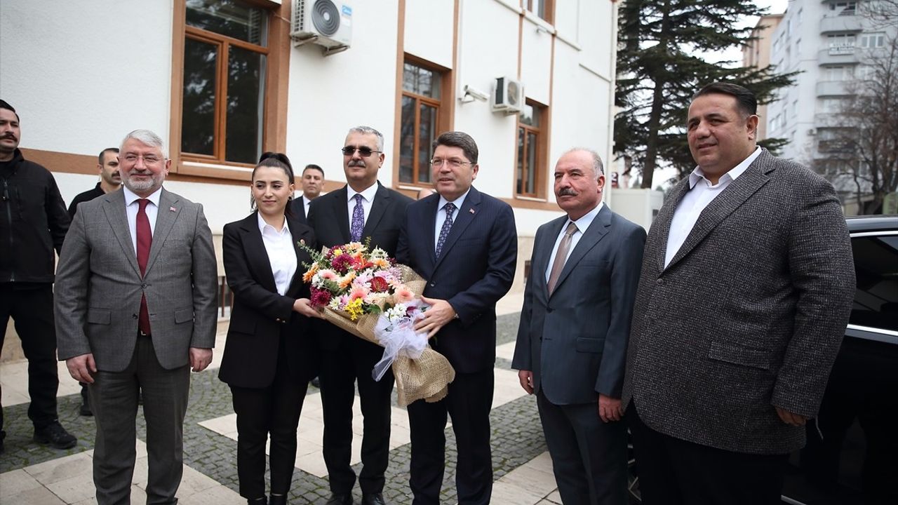 Adalet Bakanı Yılmaz Tunç, Çorum'da Resmi Ziyaretlerde Bulundu