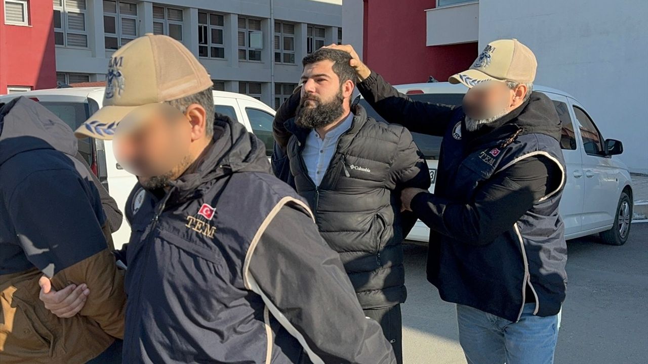 Adana'da DEAŞ Operasyonunda 2 Kişi Tutuklandı