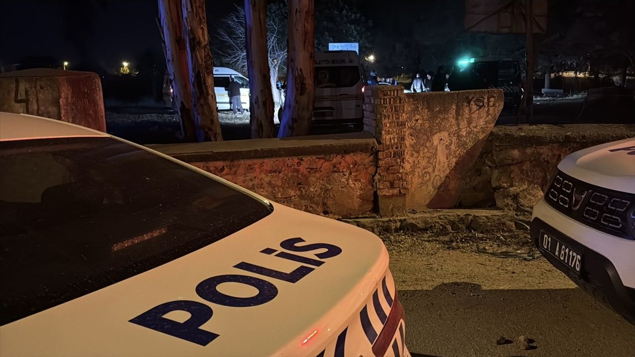 Adana'da Silahlı Kavga: 2 Kardeş Hayatını Kaybetti, 1 Yaralı