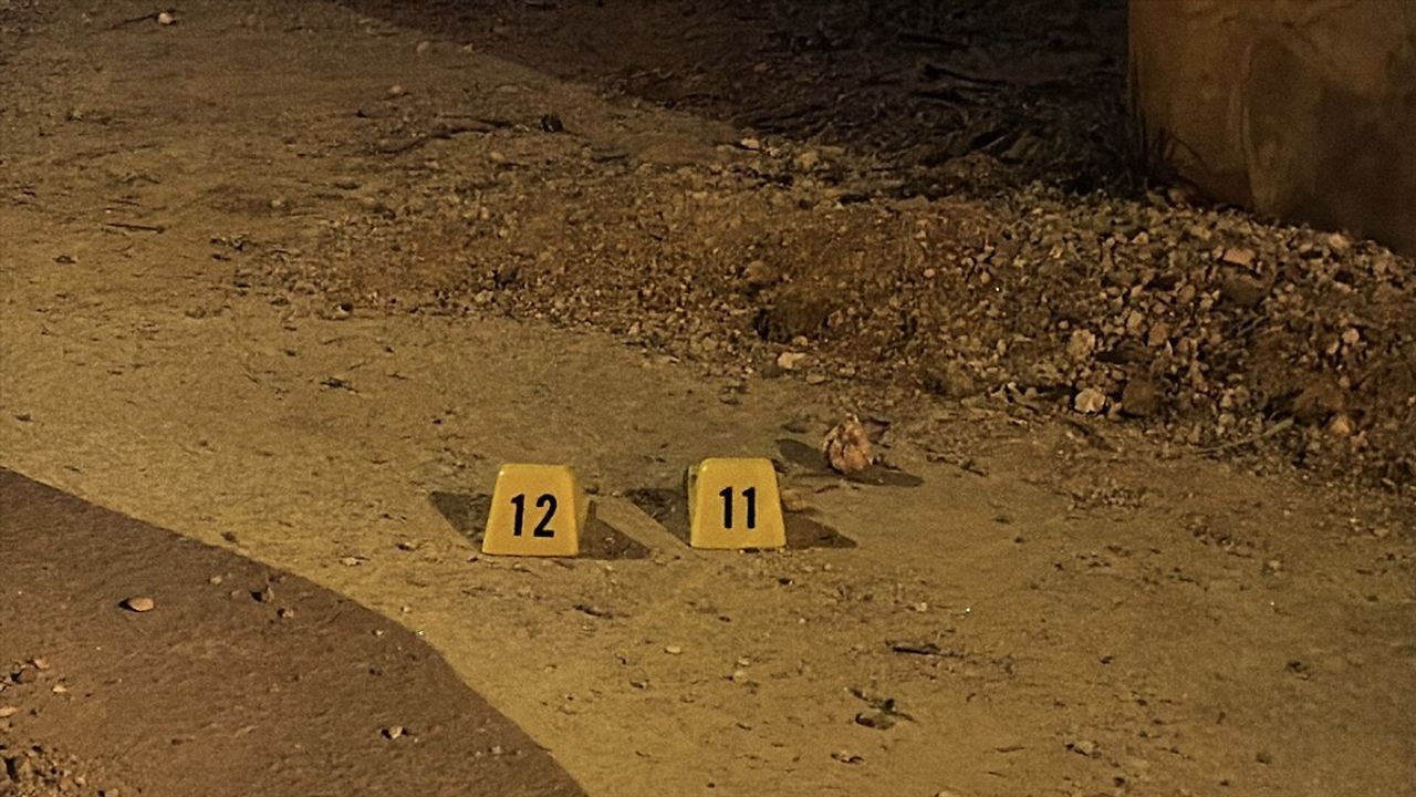 Adana'da Silahlı Kavga: 3 Ölü, 2'si Kardeş