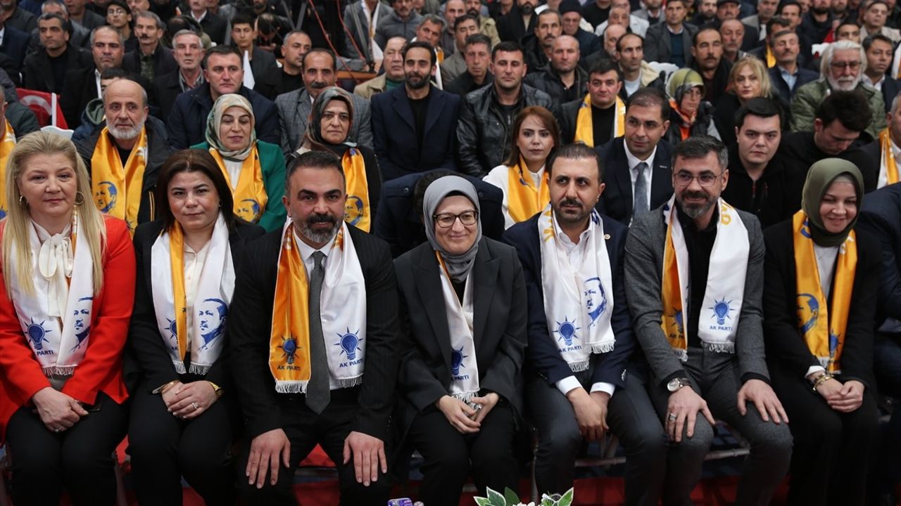 AK Parti Bitlis İl Kongresi'nde Güçlü Türkiye Vurgusu