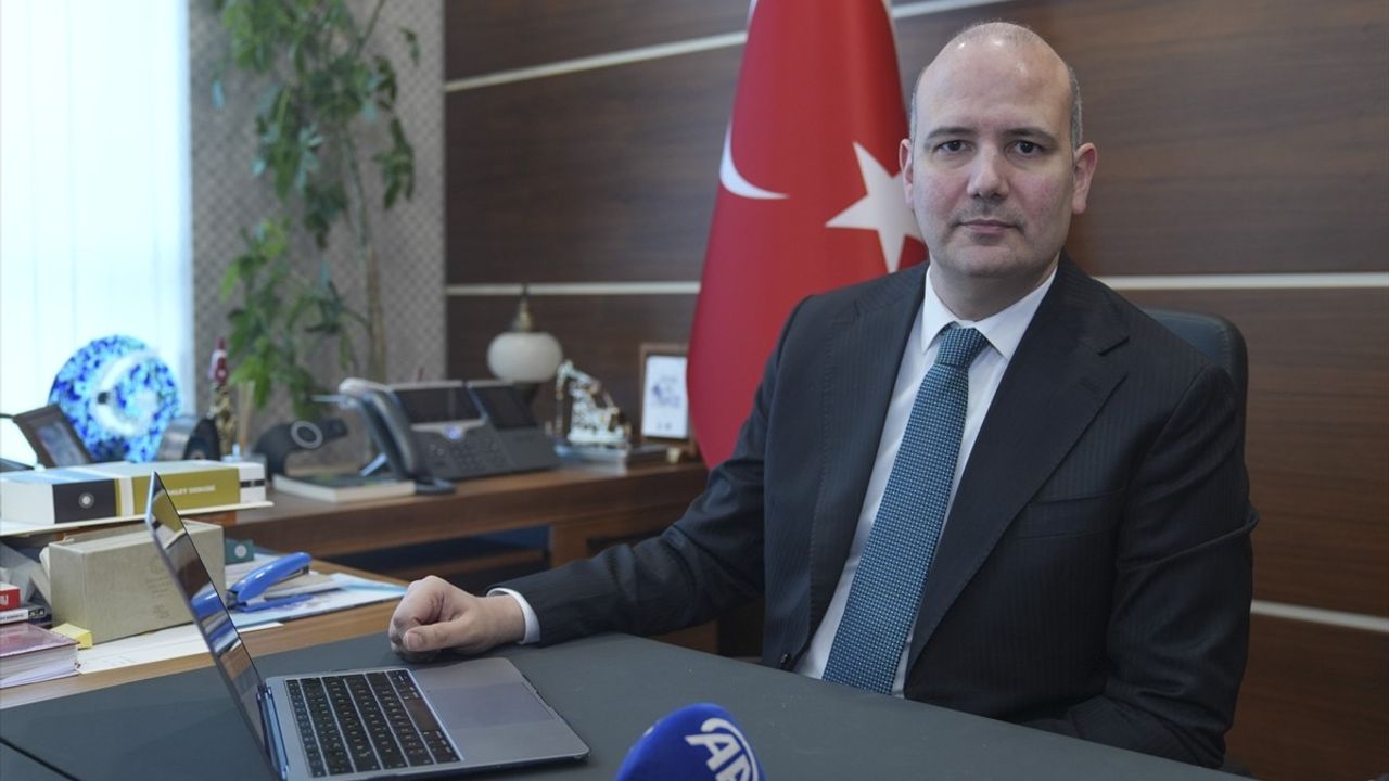 AK Parti Genel Başkan Yardımcısı Ömer İleri, 'Yılın Kareleri' Oylamasına Katıldı