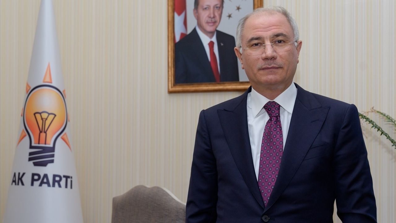 AK Parti Genel Başkanvekili Efkan Ala, Anadolu Ajansı'nın 'Yılın Kareleri' Oylamasına Katıldı