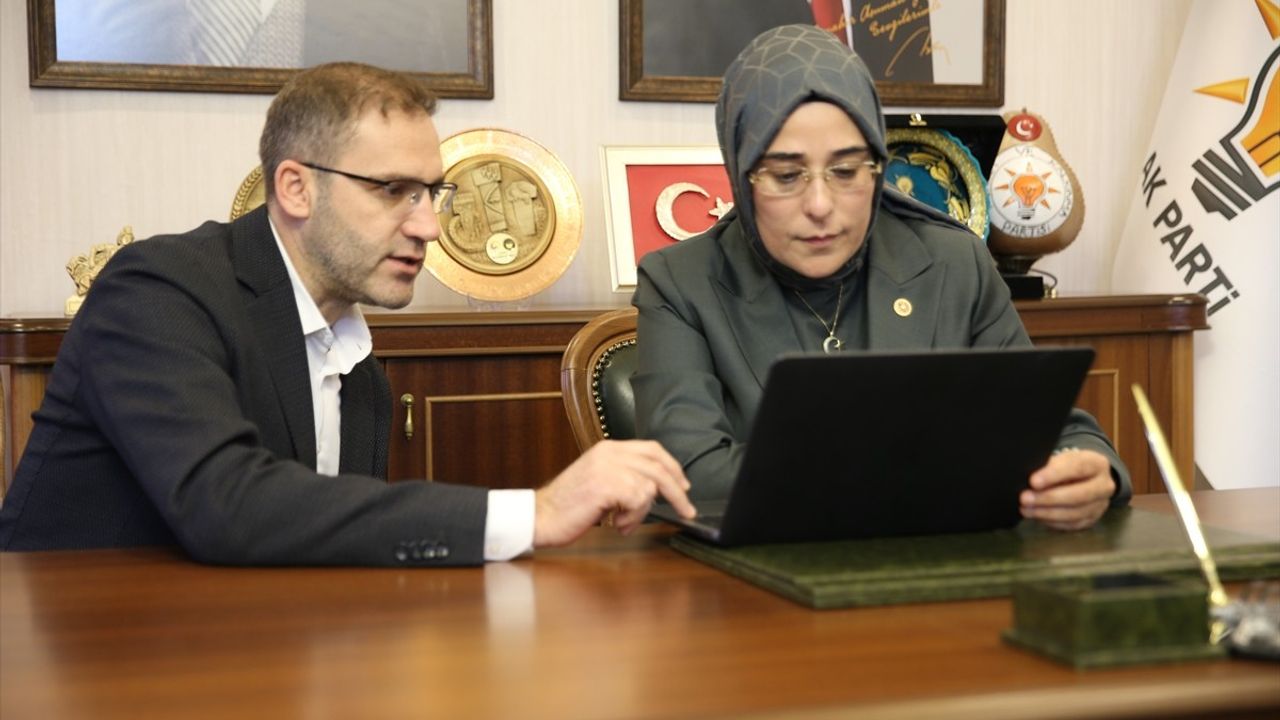 AK Parti Şanlıurfa Milletvekili Yazmacı, Anadolu Ajansı'nın 'Yılın Kareleri' Oylamasına Katıldı