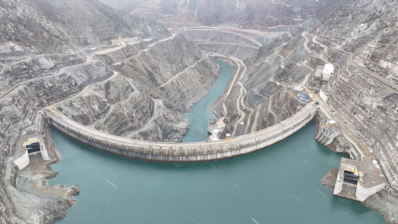 Artvin'deki Barajlar 2024'te 19 Milyar Lira Ekonomik Katkı Sağladı