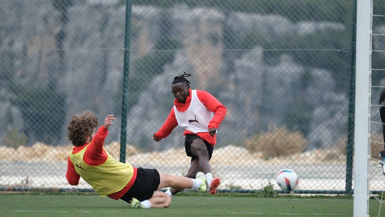 Atakaş Hatayspor, Kasımpaşa Maçına Hazırlıklarını Sürdürüyor