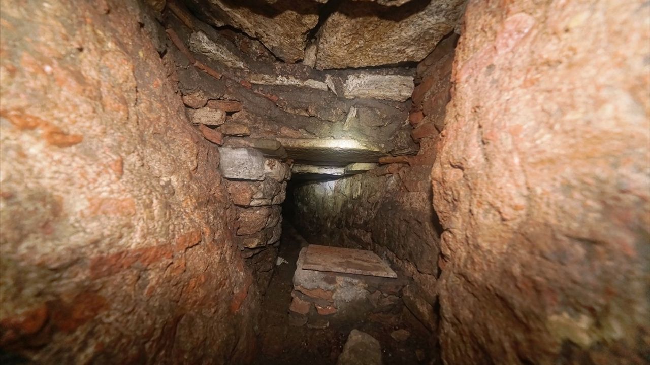 Ayasofya'nın Yer Altı Yapıları Temizlenerek Ziyarete Açılacak