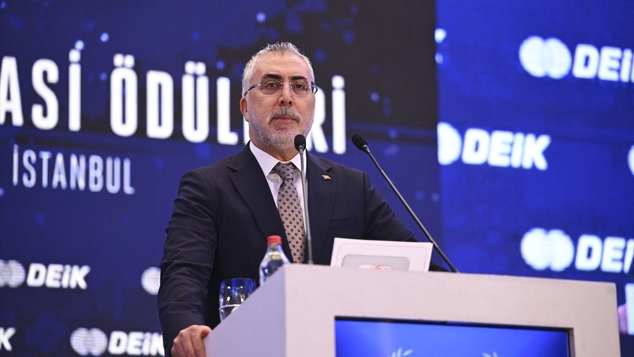 Bakan Işıkhan, Ticari Diplomasi Ödülleri Töreninde İstihdam Verilerini Açıkladı