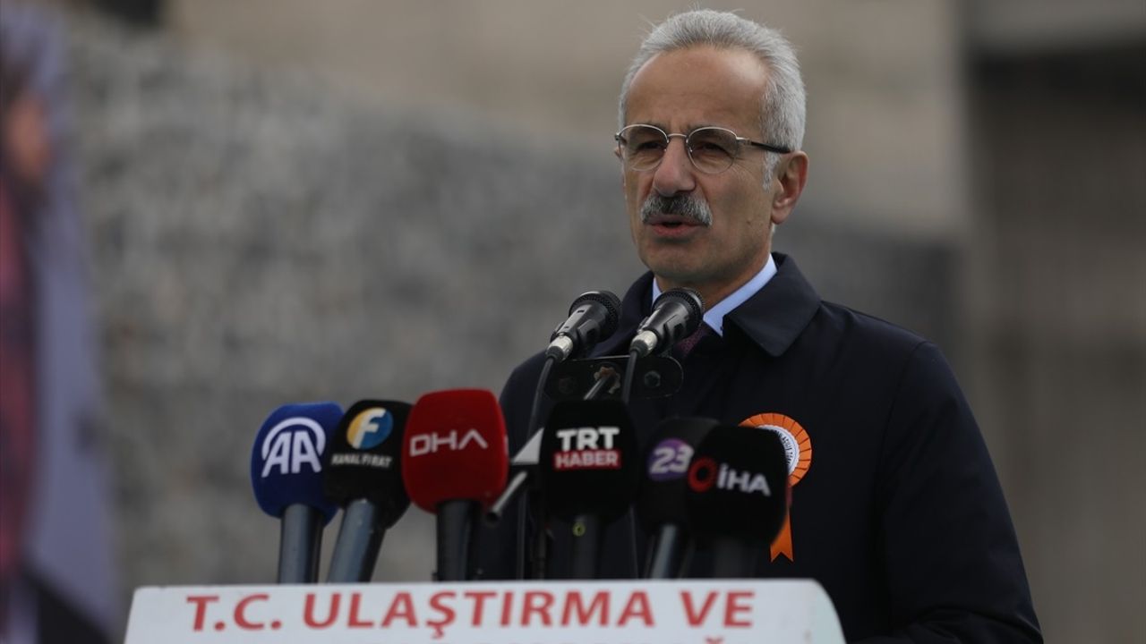 Bakan Uraloğlu, Elazığ-Harput İl Yolunu Tanıttı