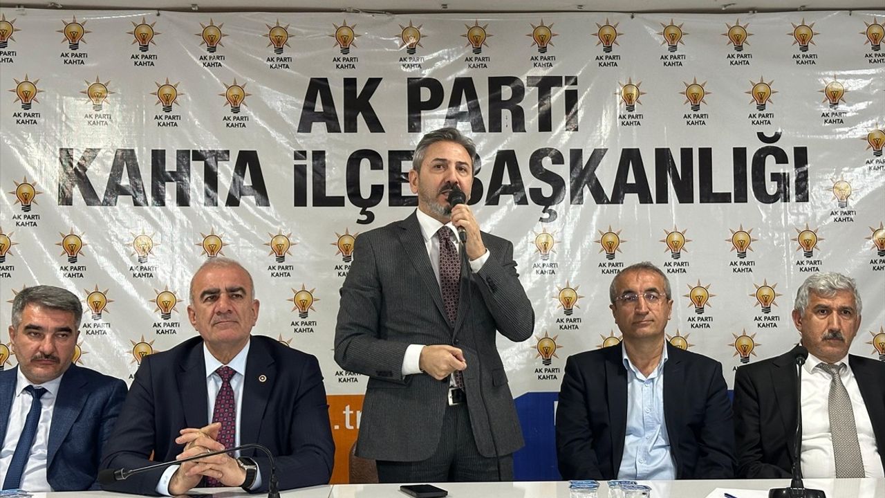 Bakan Yardımcısı Aydın Adıyaman'da Yeni Dünya Düzeni Üzerine Açıklamalarda Bulundu