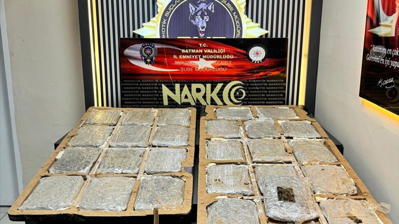 Batman'da Uyuşturucu Operasyonunda Üç Zanlı Tutuklandı