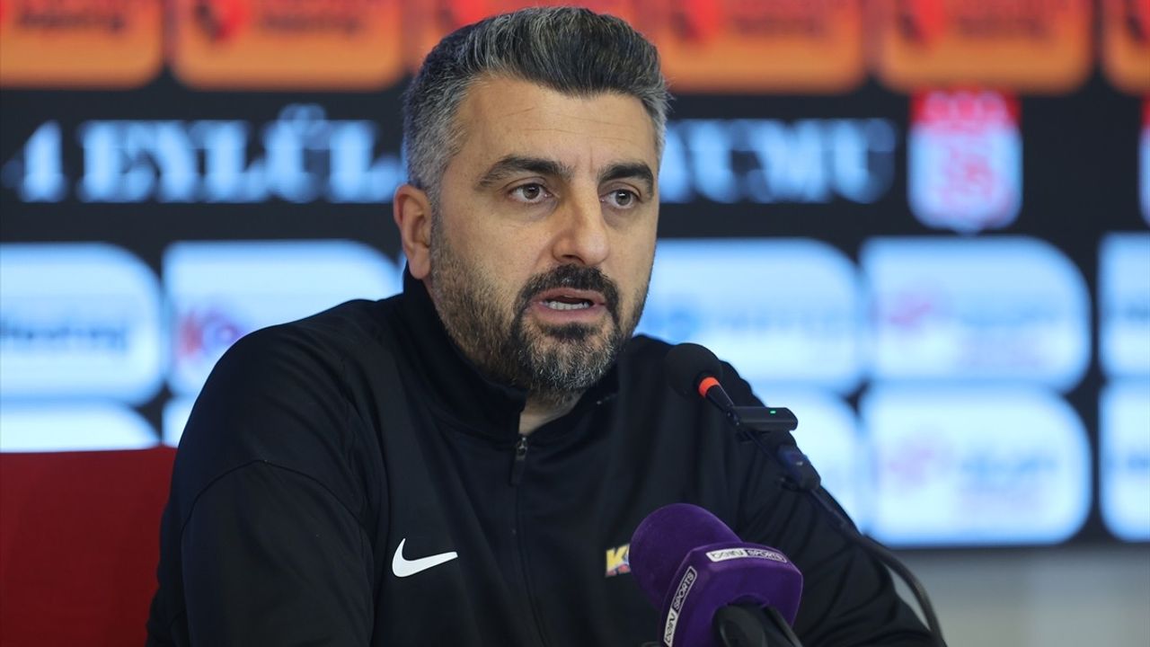 Bellona Kayserispor Teknik Direktörü Sinan Kaloğlu: "Yönetimle Değerlendirme Yapacağım"