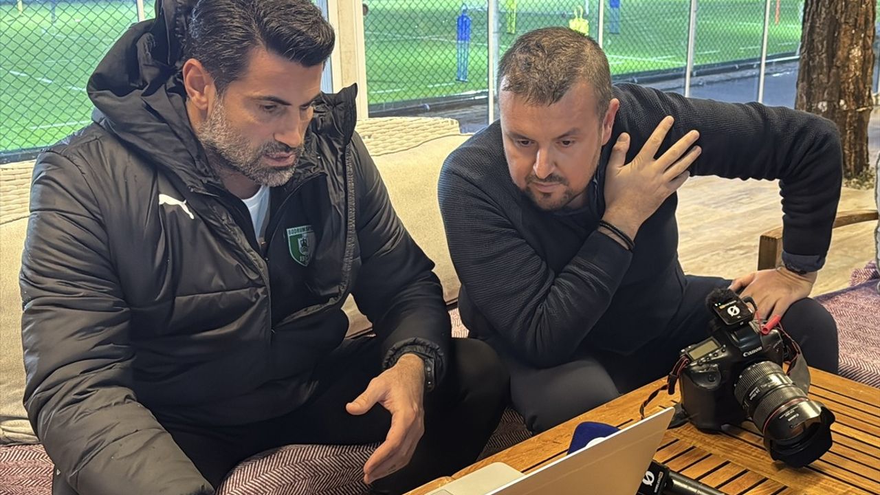 Bodrum FK Teknik Direktörü Volkan Demirel, AA'nın Yılın Kareleri Oylamasına Katıldı