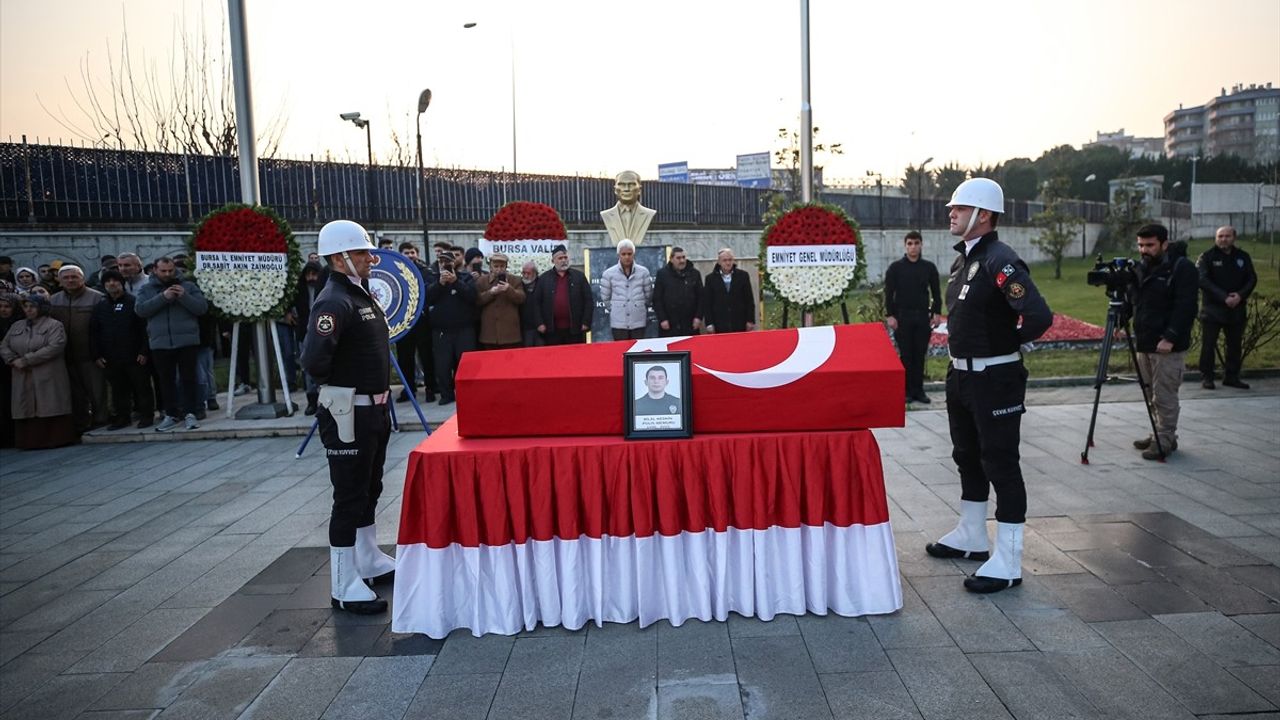 Bursa'da Trafik Kazasında Hayatını Kaybeden Polis Memuru Bilal Keskin İçin Tören Düzenlendi