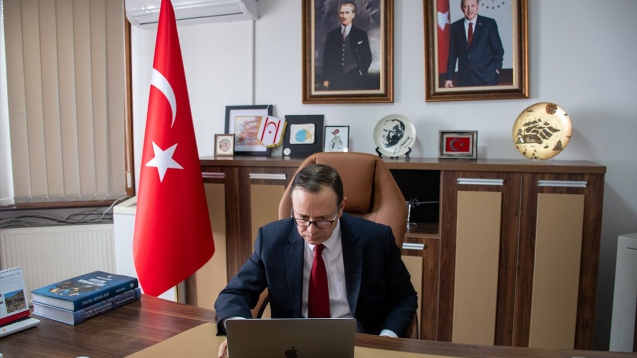 Büyükelçi Angılı, Anadolu Ajansı'nın Yılın Kareleri Oylamasına Katıldı