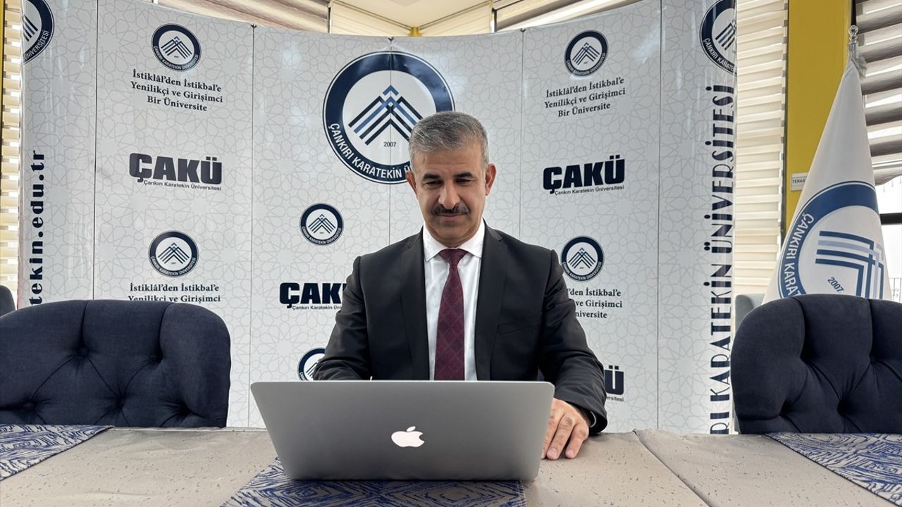 ÇAKÜ Rektörü Prof. Dr. Harun Çiftçi, AA'nın Yılın Kareleri Oylamasına Katıldı