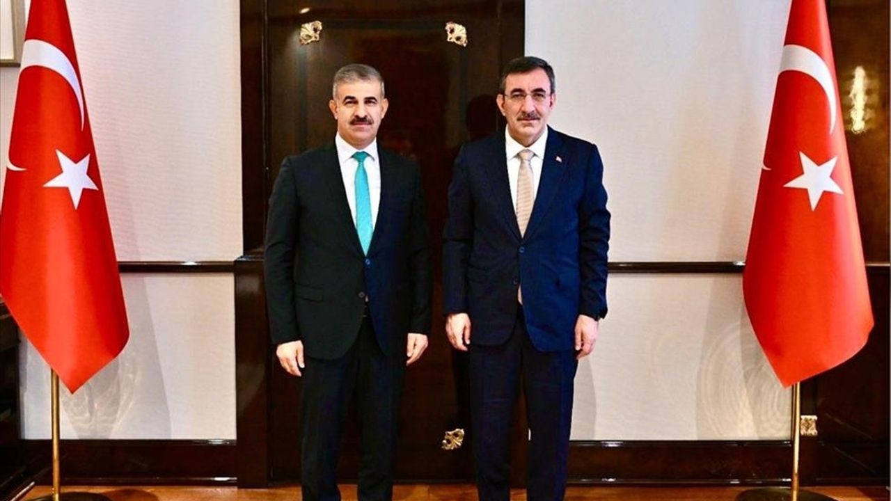 ÇAKÜ Rektörü Prof. Dr. Harun Çiftçi, Cumhurbaşkanı Yardımcısı Cevdet Yılmaz’ı Ziyaret Etti