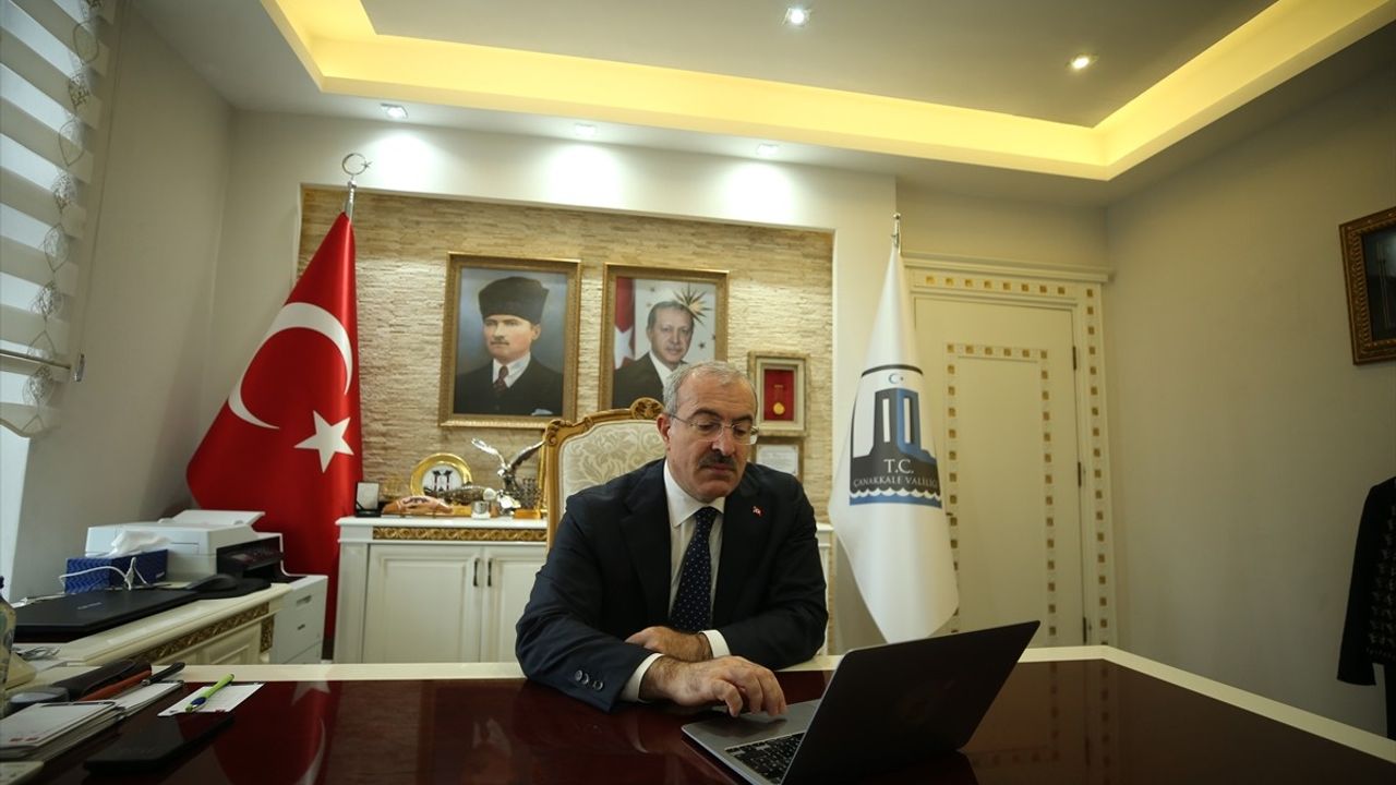 Çanakkale Valisi Ömer Toraman, Anadolu Ajansı'nın Yılın Kareleri Oylamasına Katıldı