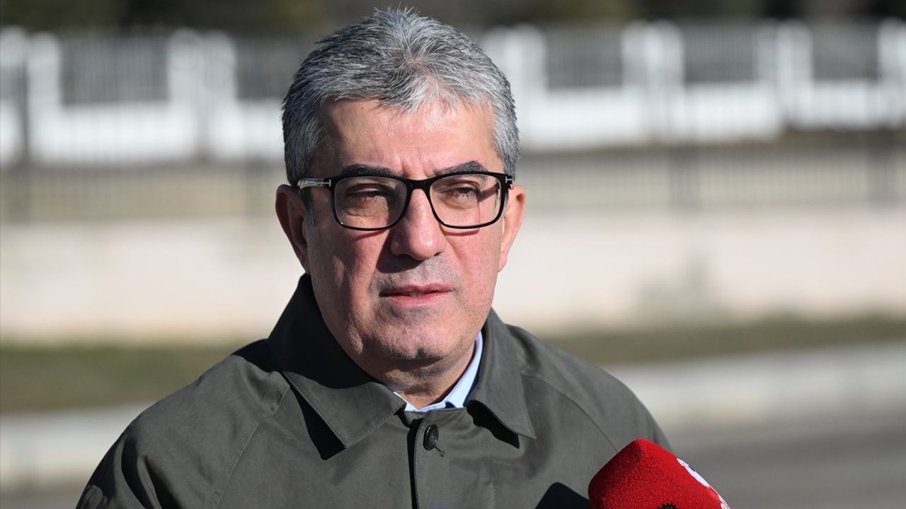 CHP, AYM'ye Yasa ve Kararnamelerin İptali İçin Başvurdu