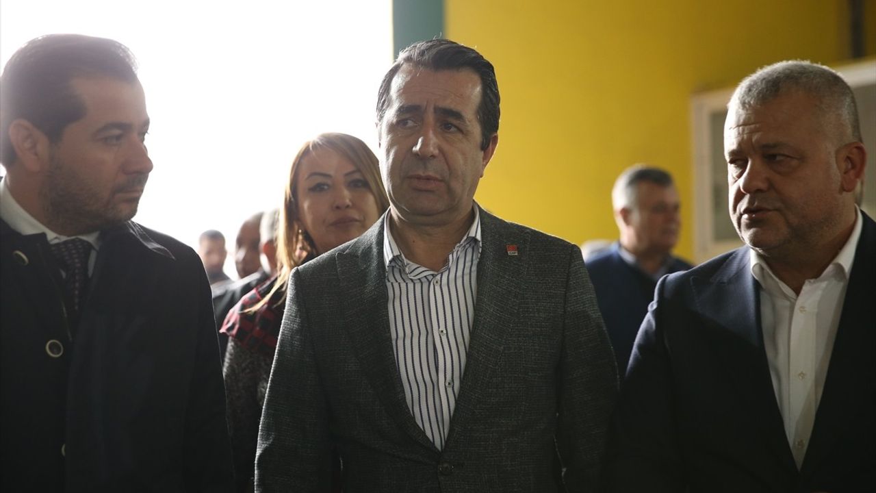 CHP Genel Başkan Yardımcısı Erhan Adem Hatay'da Ziyaretlerde Bulundu