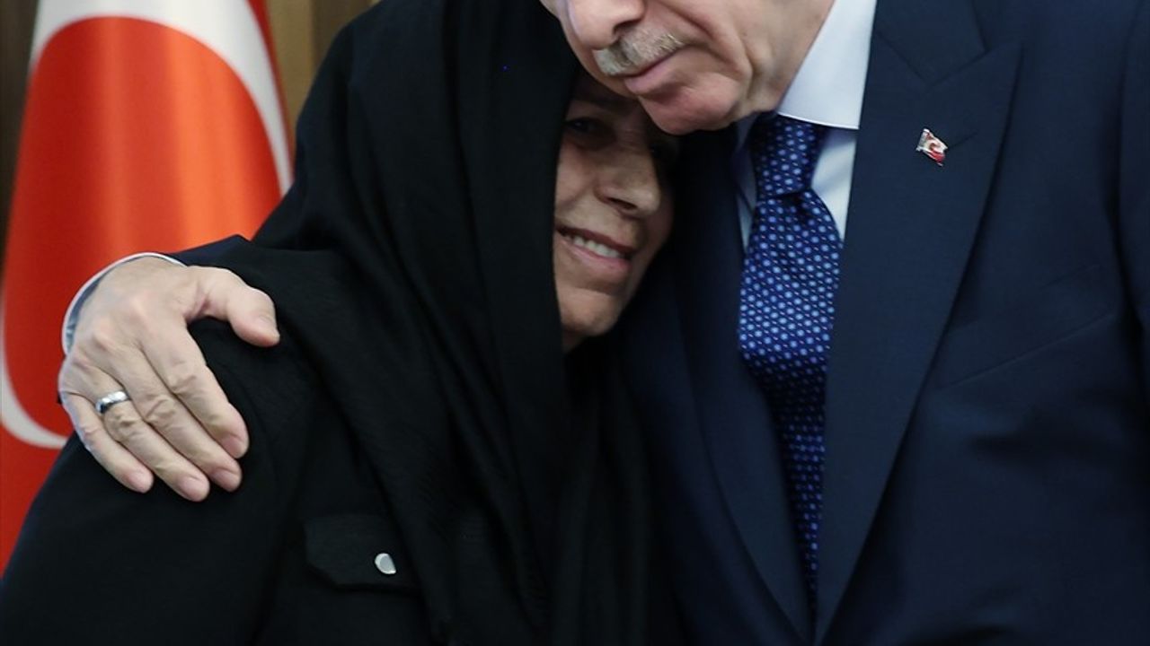Cumhurbaşkanı Erdoğan, İkiyaka Katliamı'nda Kaybedilenlerin Aileleriyle Buluştu