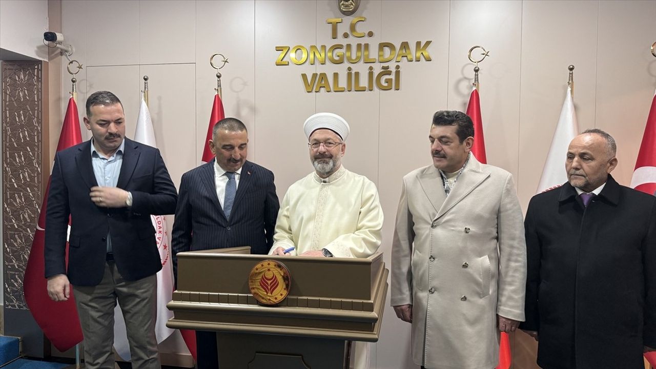 Diyanet İşleri Başkanı Erbaş, Zonguldak'ta Kur'an Kursu Açılışında Konuştu
