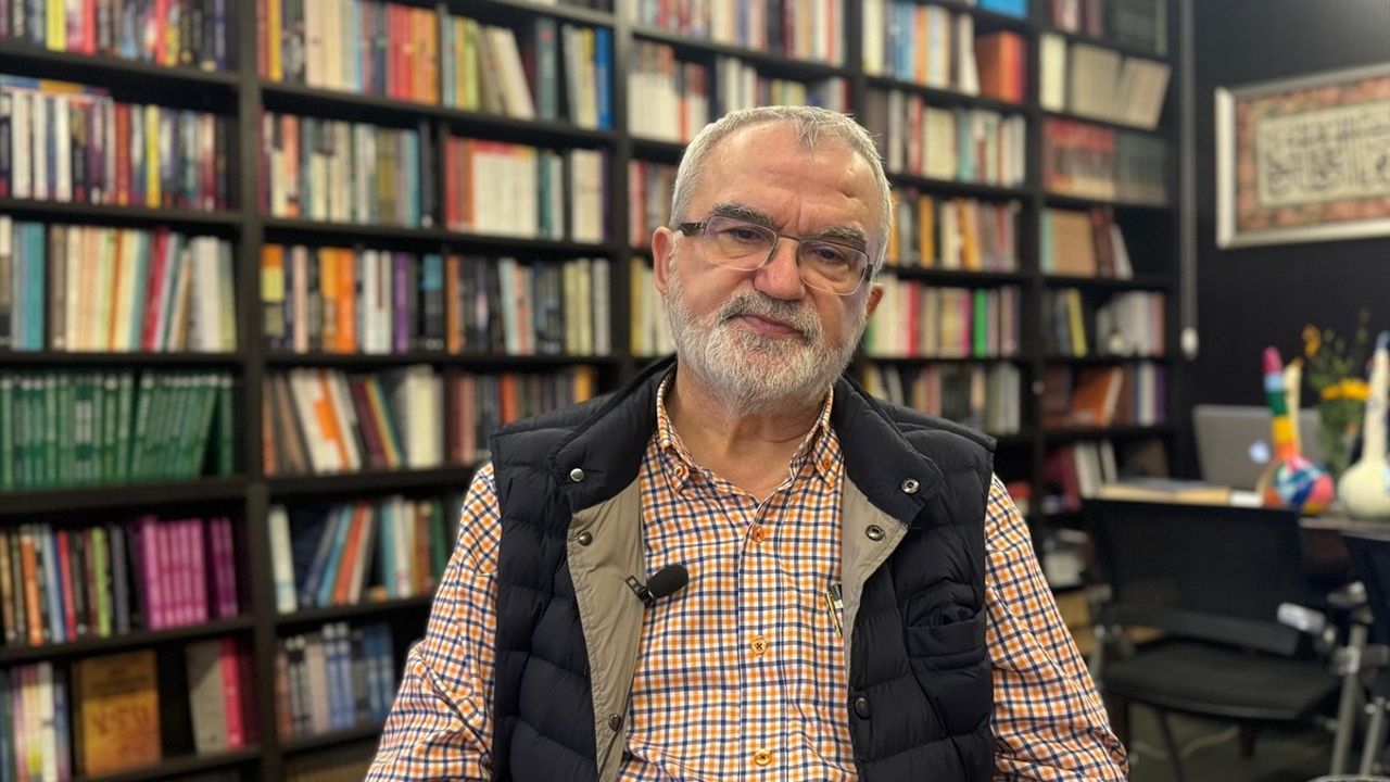 Dr. Mustafa Tatçı, Niyazi Mısri'nin Türkçeye Katkılarını Anlattı