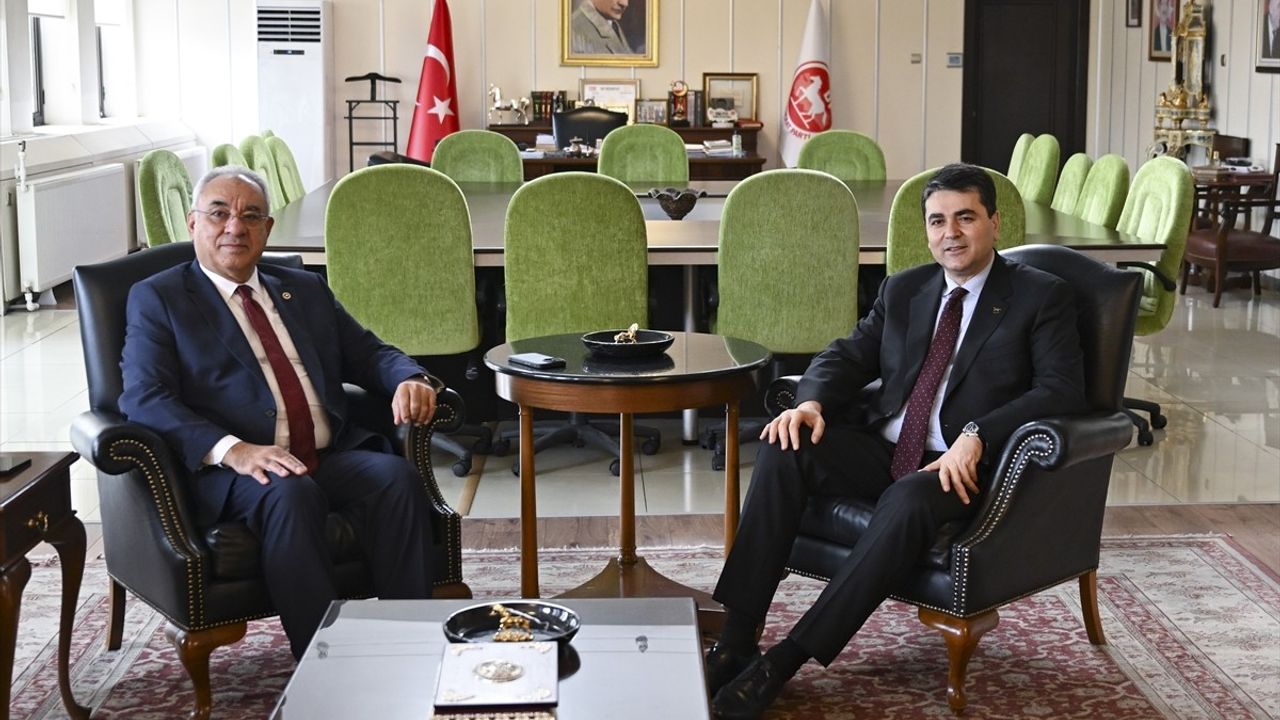 DSP Genel Başkanı Aksakal, DP Genel Başkanı Uysal'ı Ziyaret Etti