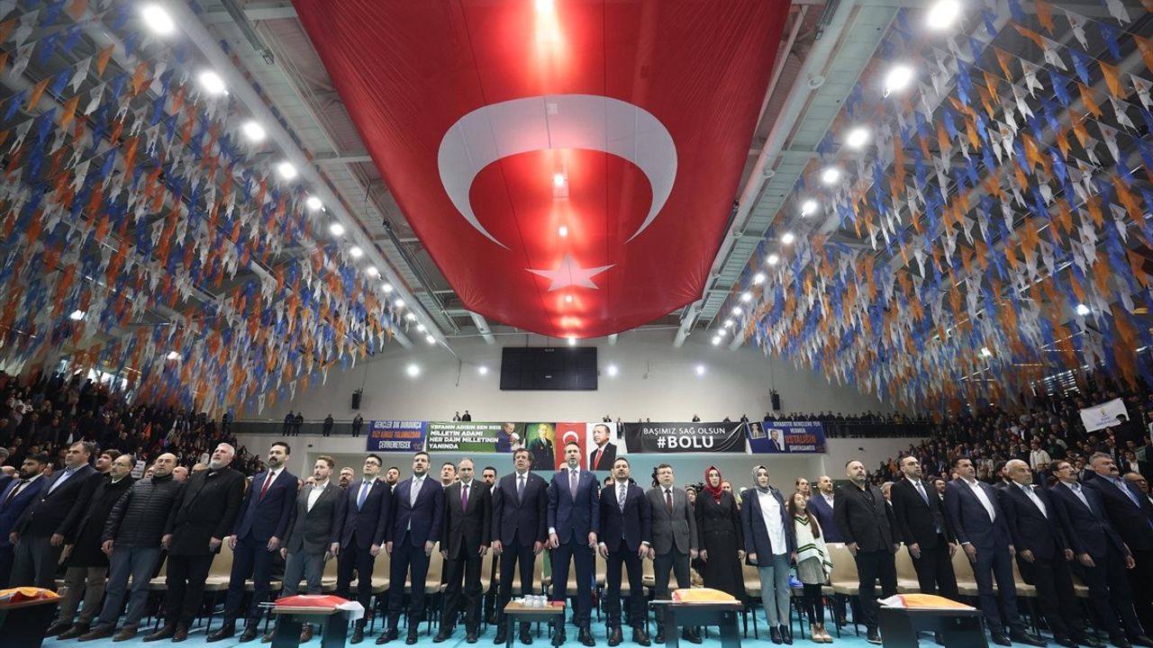 Enerji ve Tabii Kaynaklar Bakanı Bayraktar Uşak'ta Enerji Vizyonunu Paylaştı