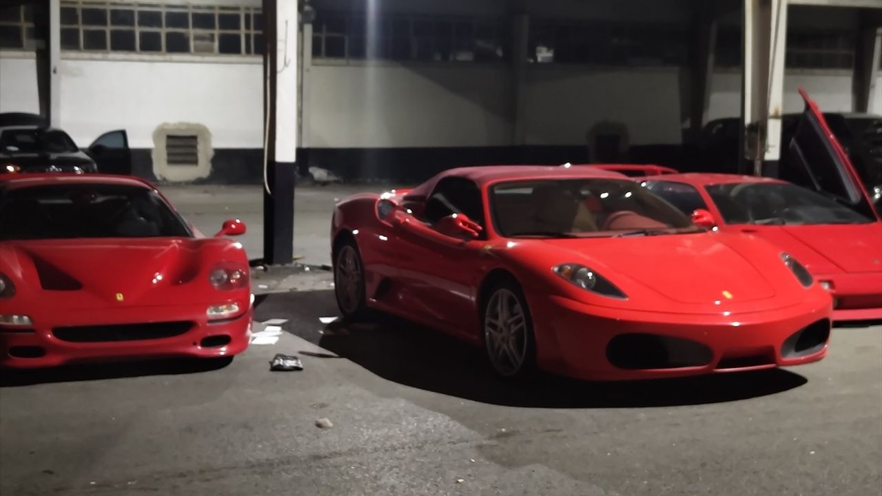 Esed Ailesinin Lüks Araçları Cumhurbaşkanlığı Sarayı'nda Görüntülendi