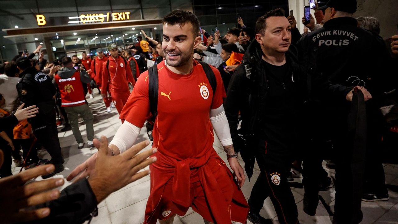 Galatasaray, Hatayspor Maçı İçin Mersin'e Geldi