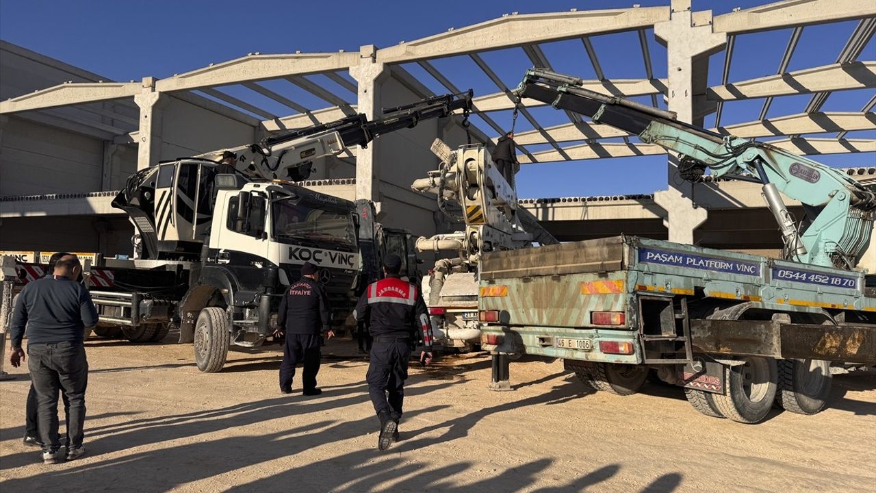 Gaziantep'te Beton Pompası Sürücüsü Hayatını Kaybetti
