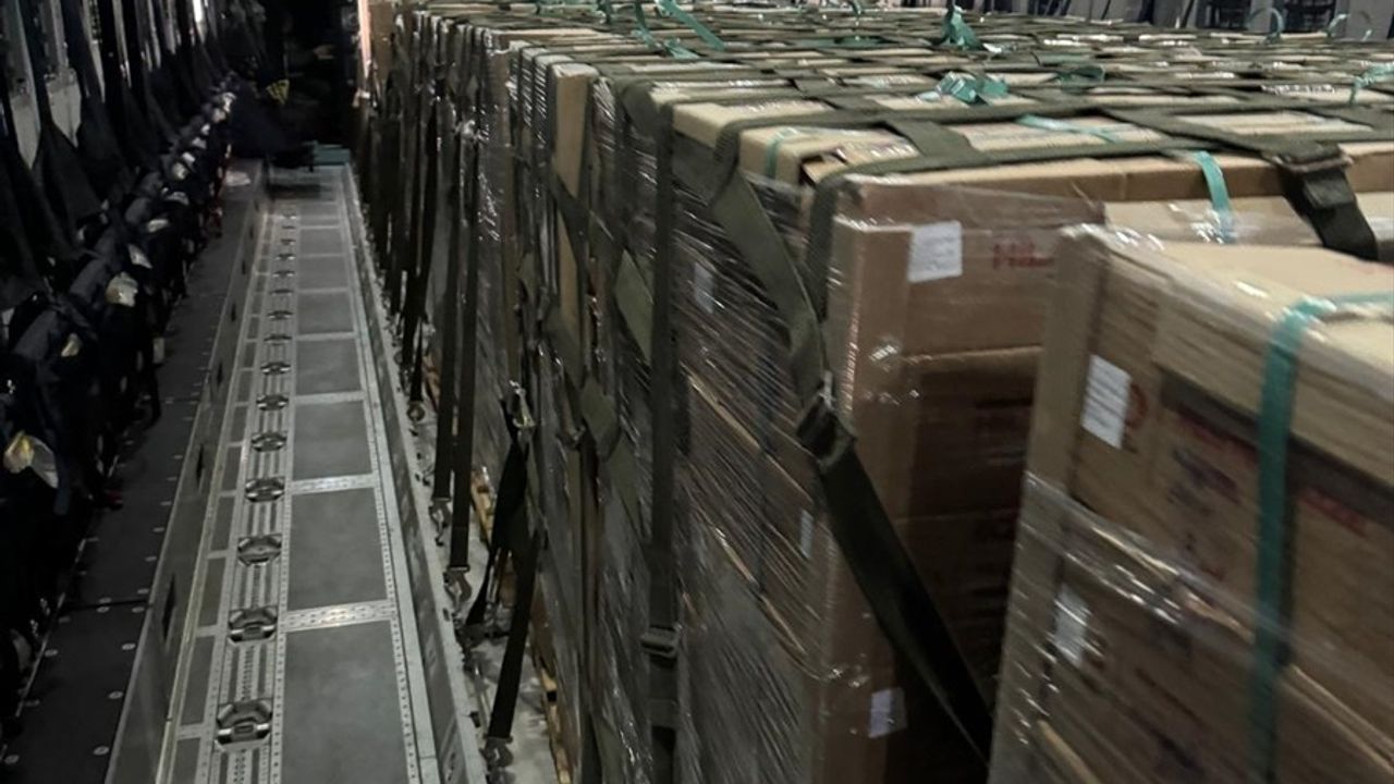 Gazze İçin 24 Ton Gıda Malzemesi Ürdün'e Ulaştırıldı