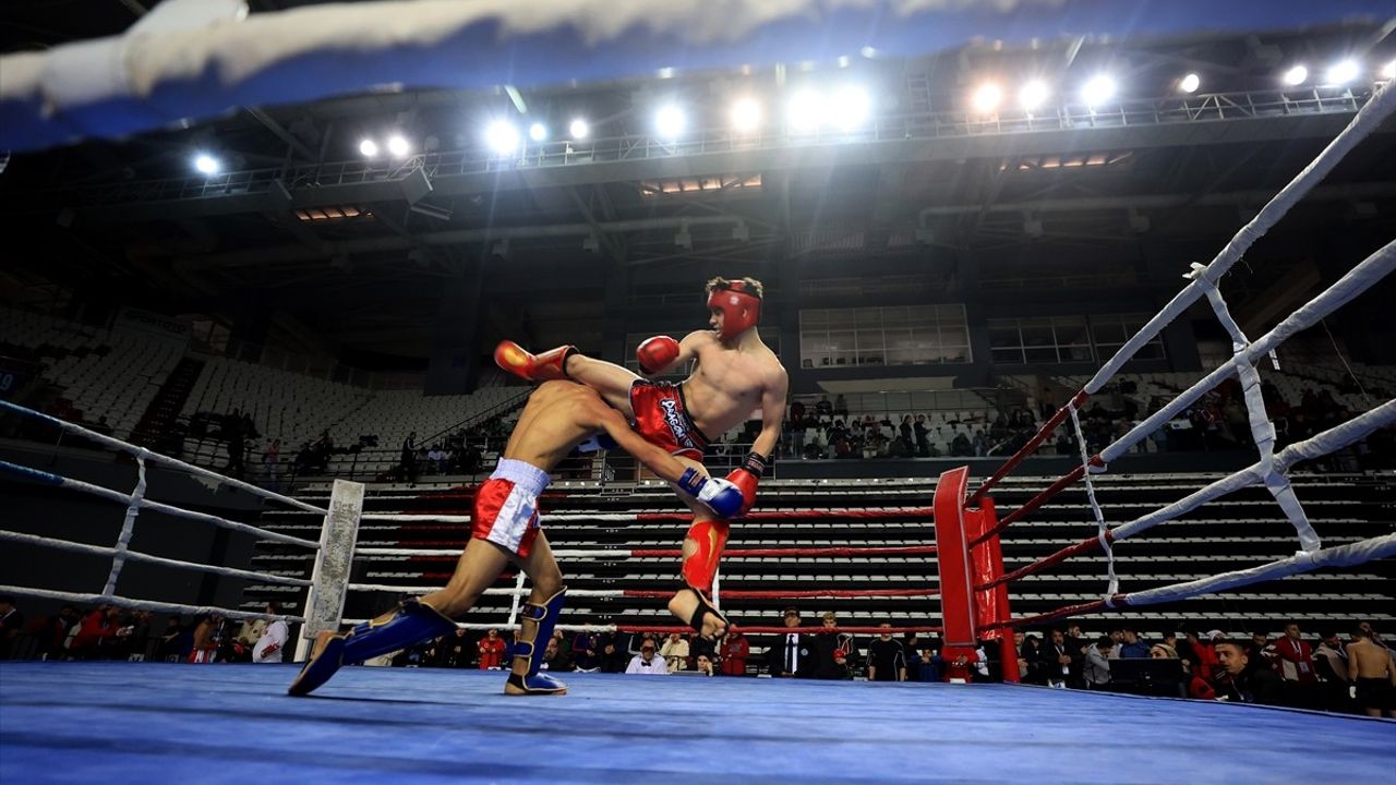 Gençler ve Büyükler Türkiye Kick Boks Şampiyonası Antalya'da Başladı